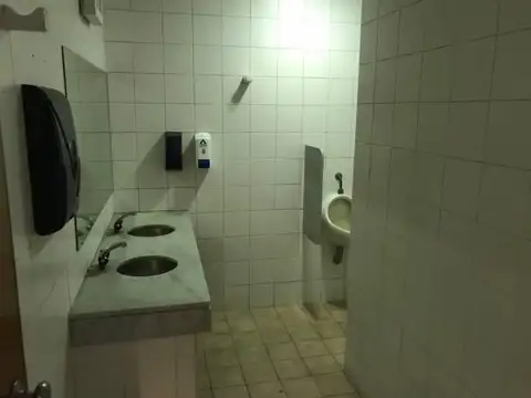 Oficina en Alquiler al Norte