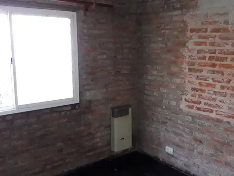 Casa en alquiler de 2 dormitorios c/ cochera en Belén de Escobar