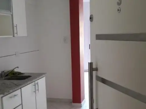 Buchardo 2200 100, Piso 1