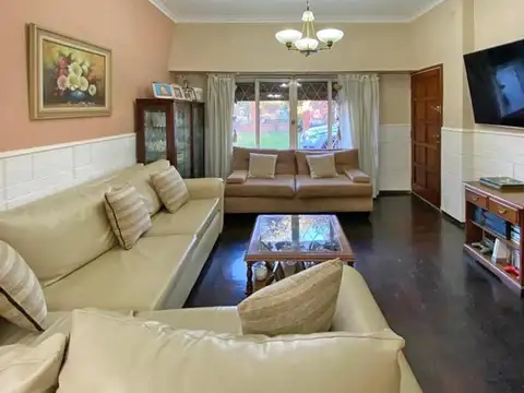 CASA - 5 AMBIENTES - MERLO