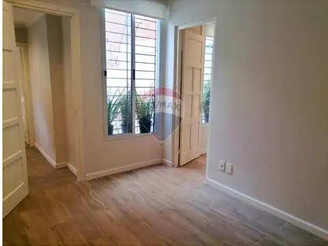 Alquiler apartamento cordón dormitorio escritorio