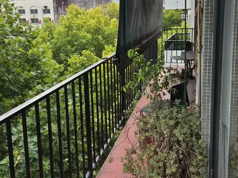 Departamento 5 ambientes con 2 baños