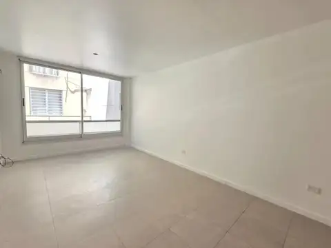 Nuevo valor! Monoambiente con cochera en venta Castelar Sur