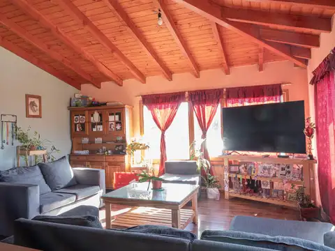 Casa 4 ambientes con 1 baño
