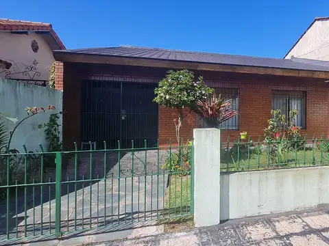 Casa en Venta en Munro, USD 150.000