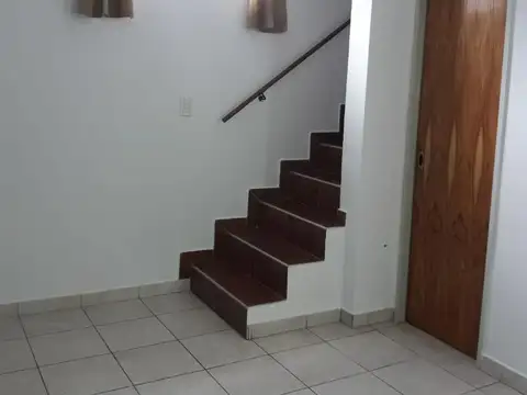 Departamento en Alquiler en Villa Santos Tesei, $ 530.000