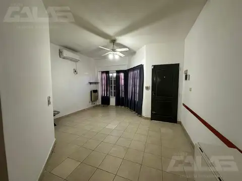 Casa 2 ambientes con 1 baño