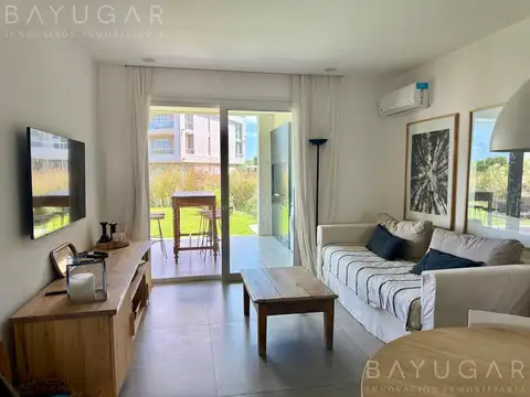 Alquiler - Townhouse en La Calesa - Pilará