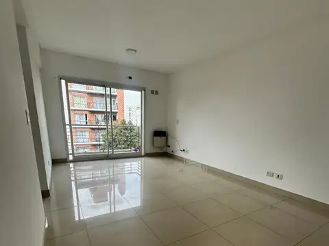 Departamento en Alquiler en Moron, $ 580.000