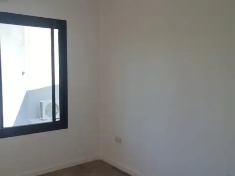LUIS PASTEUR 3100, DÚPLEX A ESTRENAR, 2 DORMITORIOS, PATIO, TERRENO LIBRE 481-5308