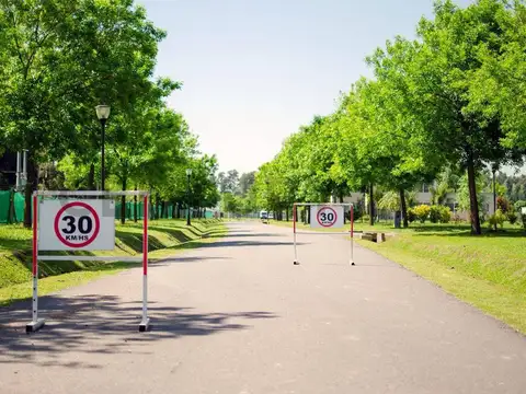 Terreno en Venta en Prados del Oeste, USD 75.600