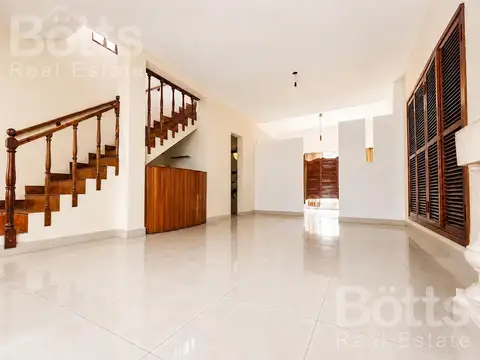 Casa en Venta en Flores Norte, USD 295.000