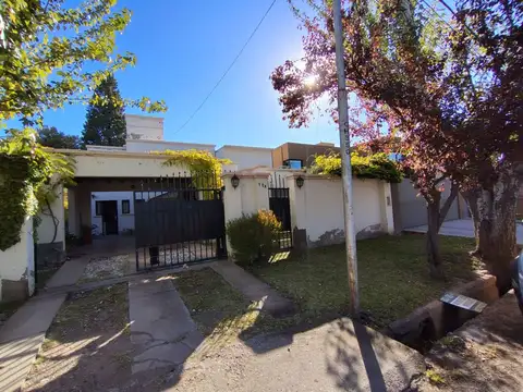 Casa en Venta en Chacras de Coria, USD 260.000