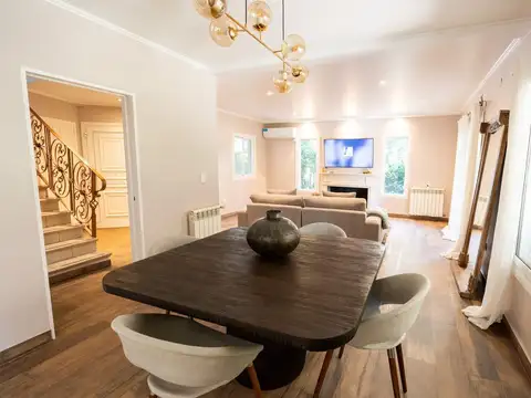 Venta casa 4/5 ambientes-Barrio Lomas de Benavidez