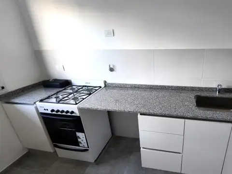 Departamento en Alquiler en Nuestra Señora De Lourdes, $ 500.000