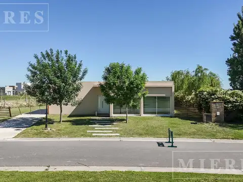 Casa en Alquiler A Estrenar
