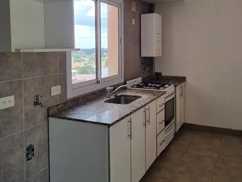 Bertolini 700, Piso 5