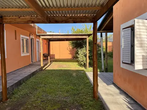Casa 3 ambientes con 1 baño