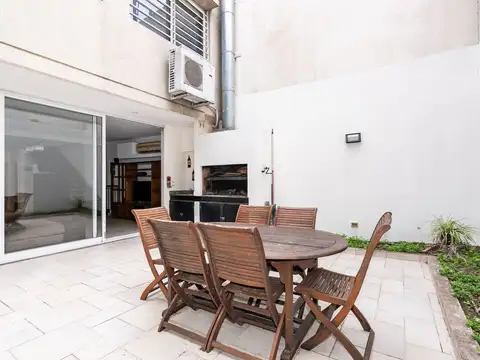 Depto Tipo Casa en Venta de 5 ambientes