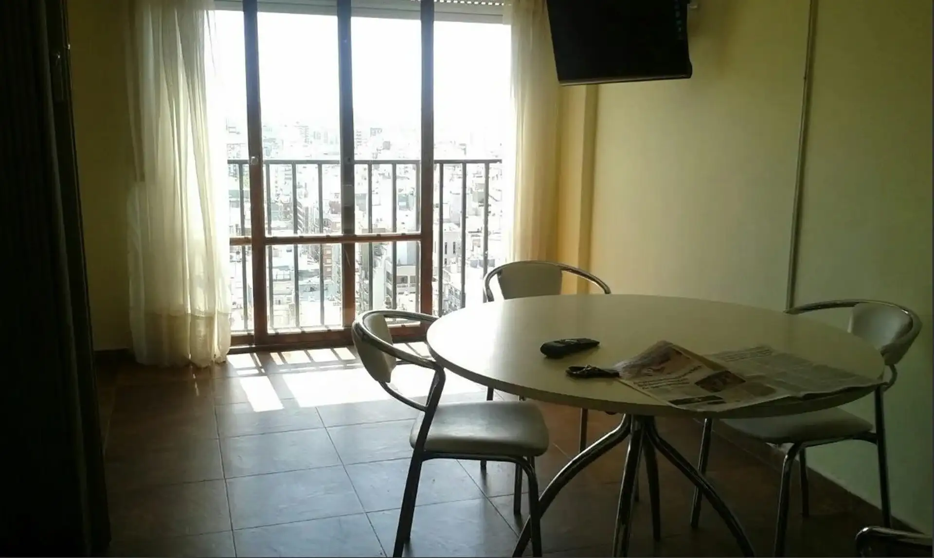 Excelente Departamento de 1 ambiente frente a Plaza Colón, Casino y Hotel Provincial