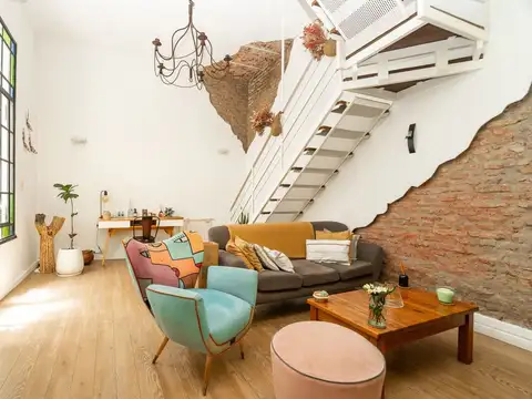 Depto Tipo Casa en Venta de 5 ambientes