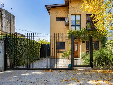 VENTA CASA 5 AMBIENTES EN PADUA APTA CREDITO