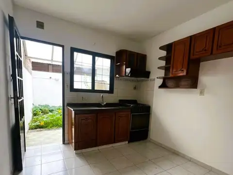 Depto Tipo Casa 3 ambientes con 1 baño