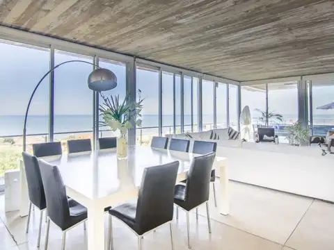 Casa en Venta en Punta Piedras, USD 1.200.000