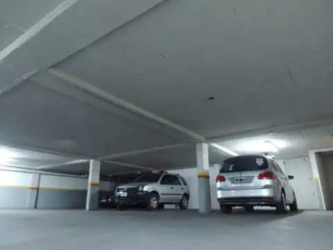 2 Cocheras en VENTA . | CIUDAD DE LA PAZ 1900