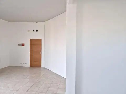 Oficina 2 ambientes con 1 baño