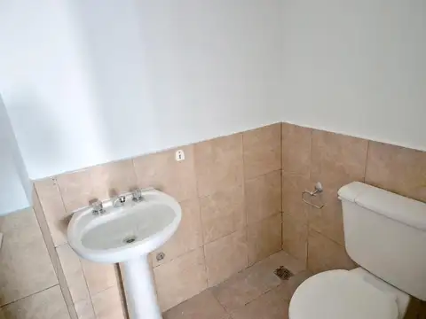 OFICINA EN ALQUILER   PILAR CENTRO