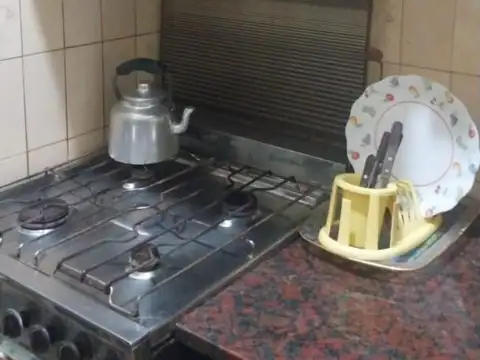 EN VENTA EN PALOMAR CASA MULTIFAMILIAR CON SALIDA A LAS 2 CALLES BELGRANO Y MORENO - FICHA 10095