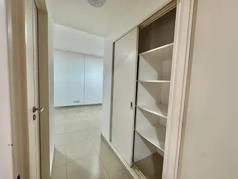 Oficina 2 ambientes con 1 baño