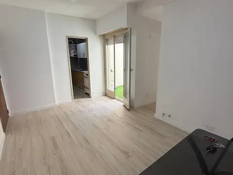 VENTA DEPARTAMENTO 2 AMB EN BALVANERA CON PATIO