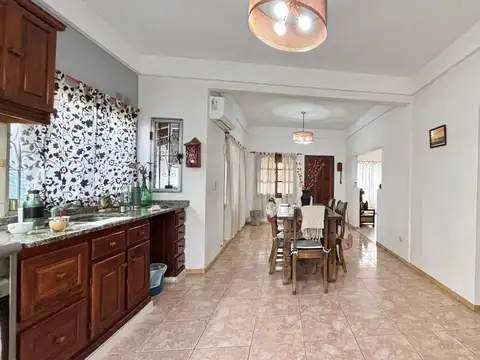 VENTA CASA 4 AMBIENTES VILLA ESPAÑA 