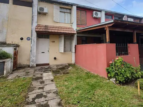 Dúplex en venta - 2 dormitorios 1 baño - 106mts2 - Tolosa, La Plata