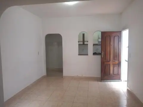 ALQUILER PH DOS AMB. ZONA VILLA BALLESTER.