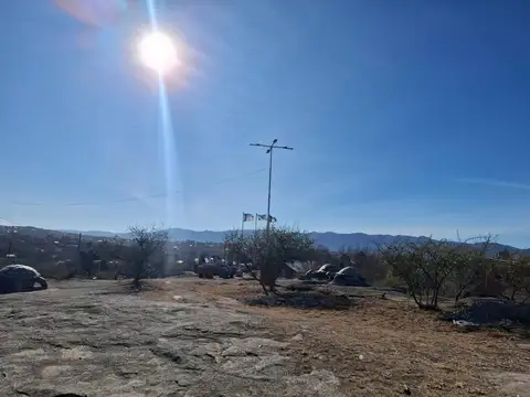 Se Vende Terreno en Villa Parque Siquiman 