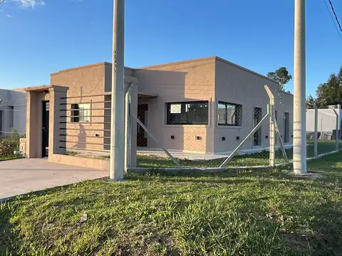 Casa en venta en Barrio semicerrado San Antonio