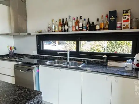 Casa en Venta AMOBLADA  Haras Santa Maria El Molino