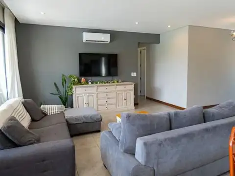 Casa en Venta en Haras Santa María, USD 259.000