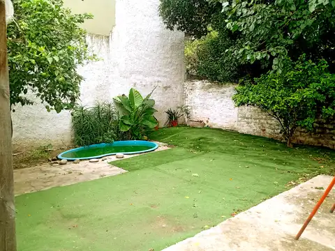 Joaquín V. González 800