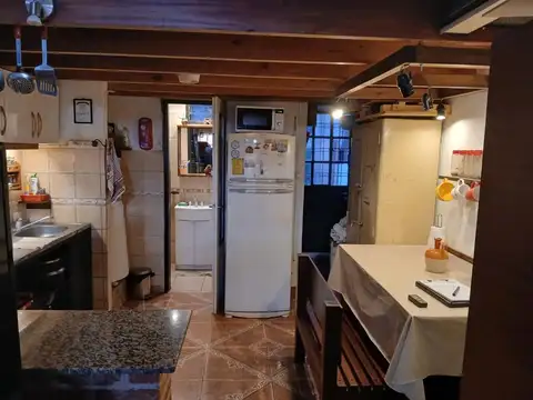 Avenida Primera Junta 393