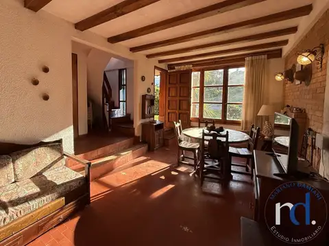 Depto Tipo Casa 3 ambientes con 2 baños