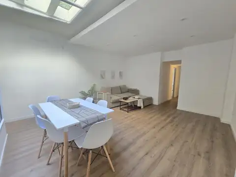 Depto Tipo Casa 4 ambientes con 3 baños