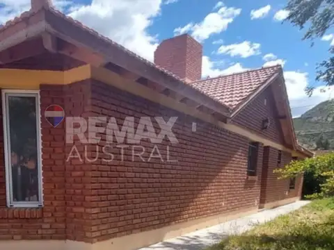 CASA TRES DORMITORIOS B° Medanos - KM 3