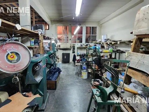 Casa 8 ambientes con 1 baño