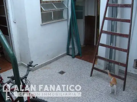Depto Tipo Casa en Venta de 5 ambientes
