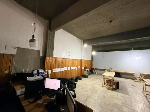 Galpon en Venta en Lomas del Mirador, USD 90.000
