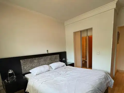 Departamento en Venta con 3 cocheras